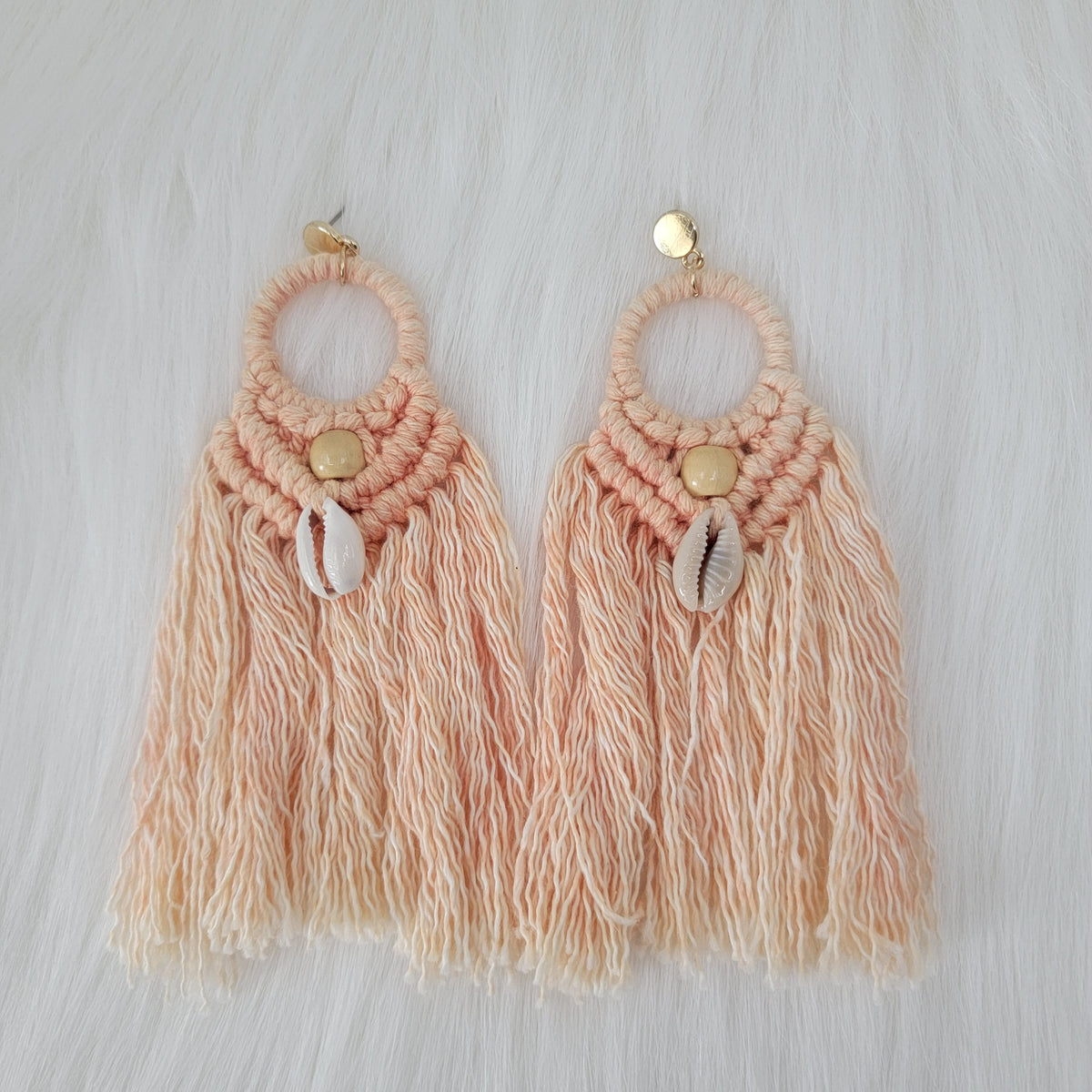 Macramé Earrings With Cowrie Shells