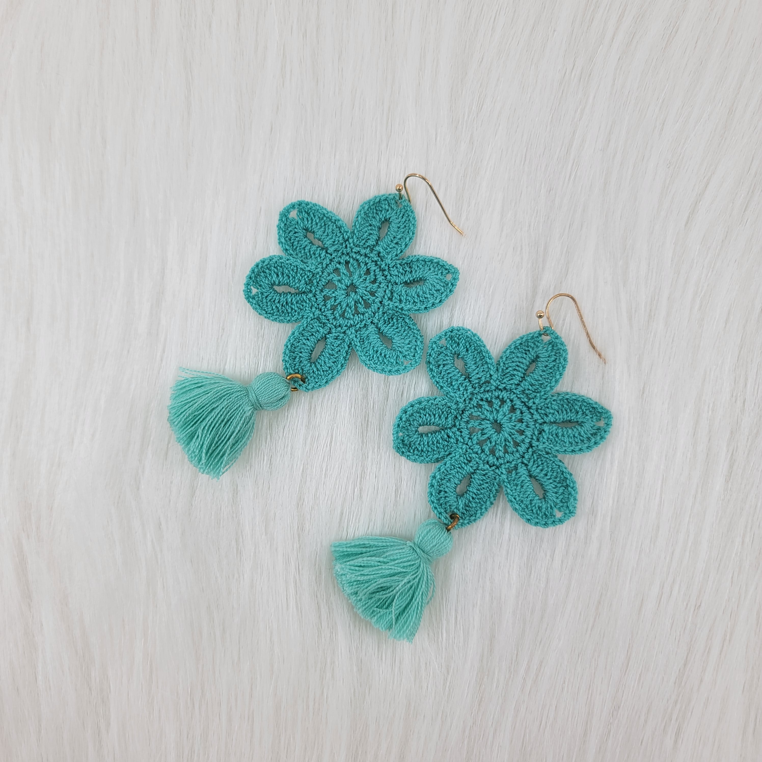 Crochet Flower With Tassels