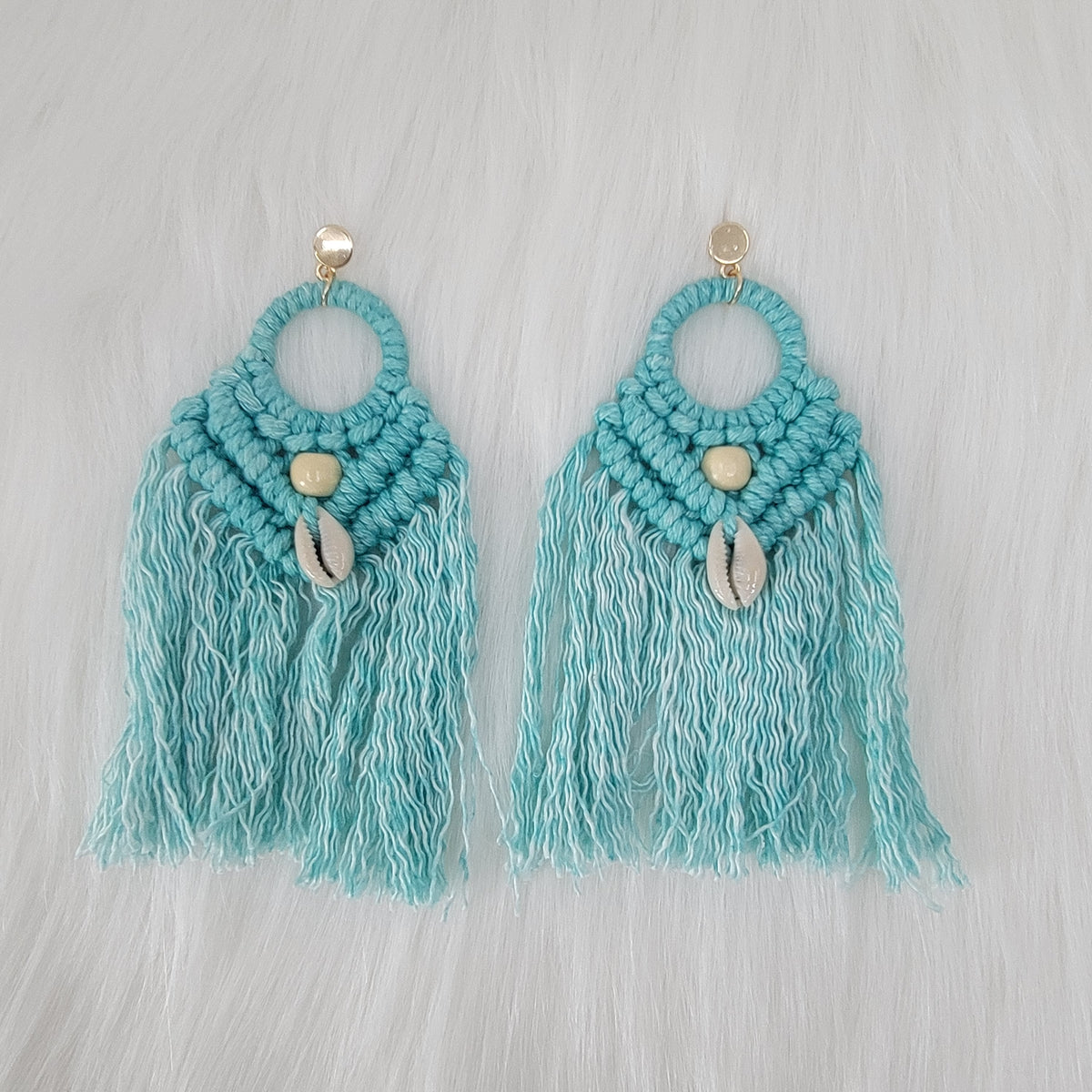 Macramé Earrings With Cowrie Shells