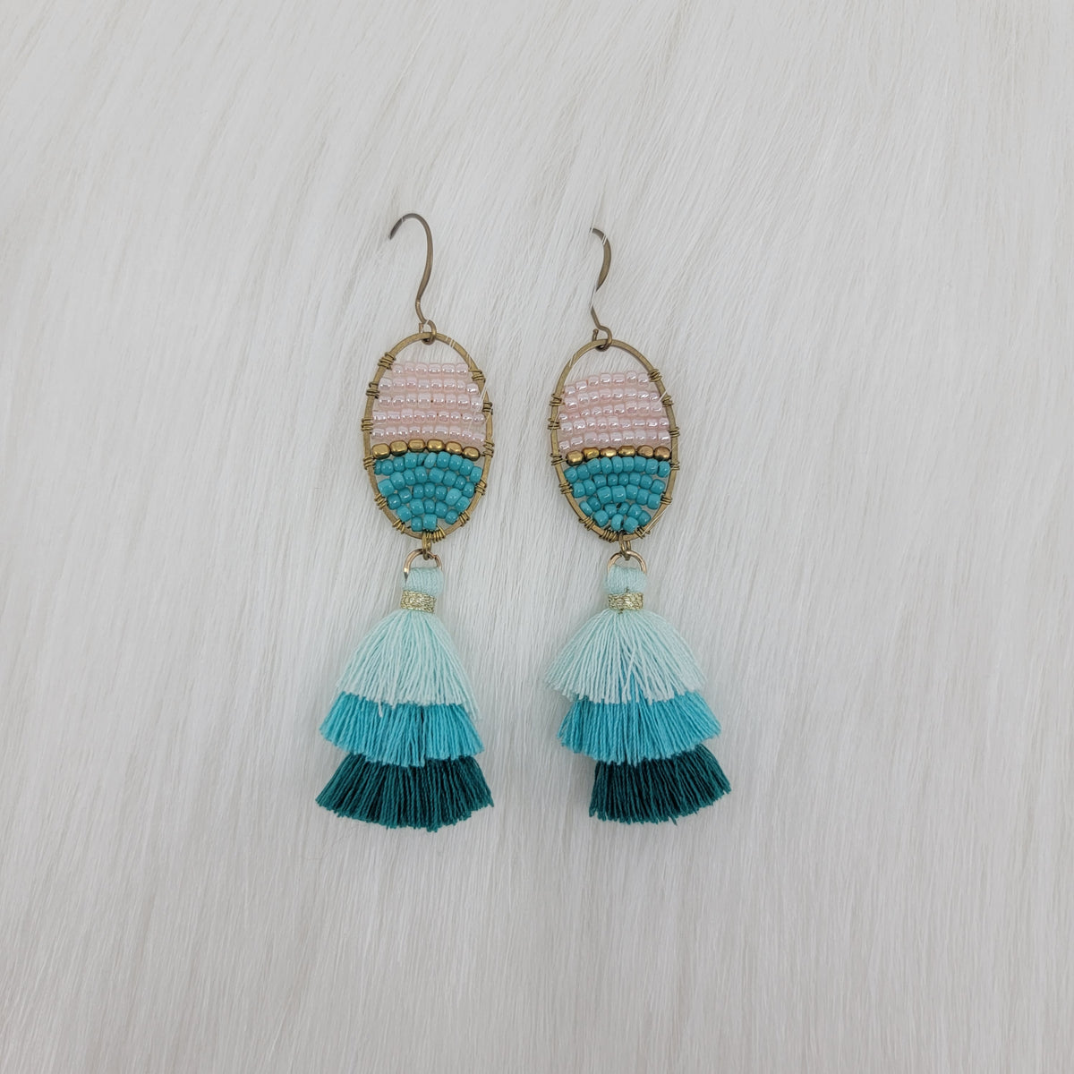Oval Frame Wire Wrapped Crystal Beads with Triple Tassels