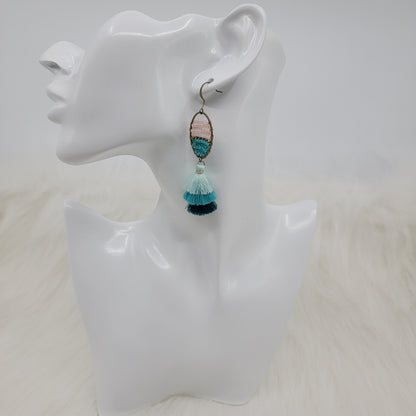 Oval Frame Wire Wrapped Crystal Beads with Triple Tassels