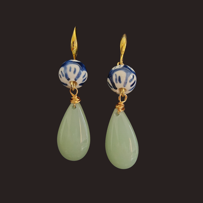 Green Agate &amp; Chinoiserie Porcelain Dangle Earrings